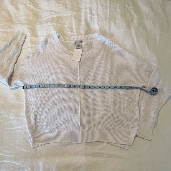 Sweet Romeo Sweater - Picture 4 of 5